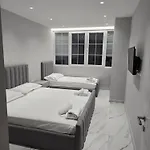 Prestige *